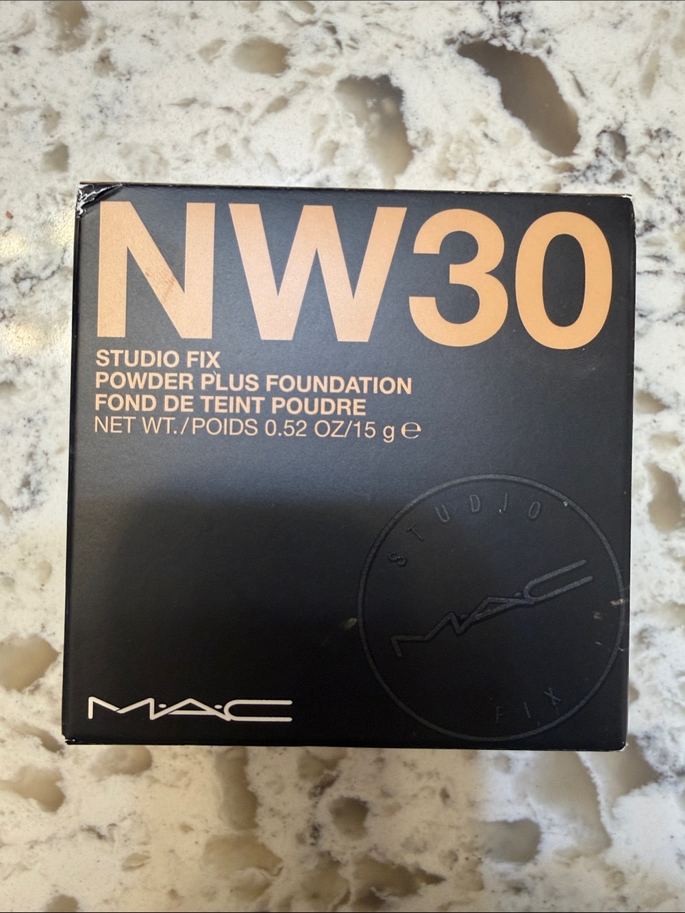 MAC Cosmetics Studio Fix Powder Plus Foundation NW30 Beige